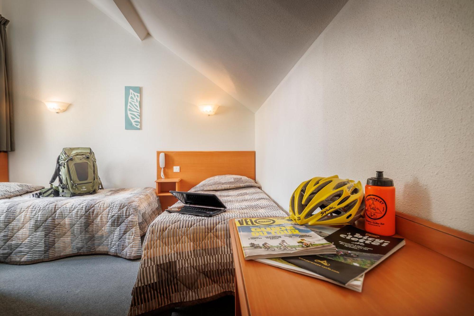 Hotel Compostelle Lourdes Exterior foto