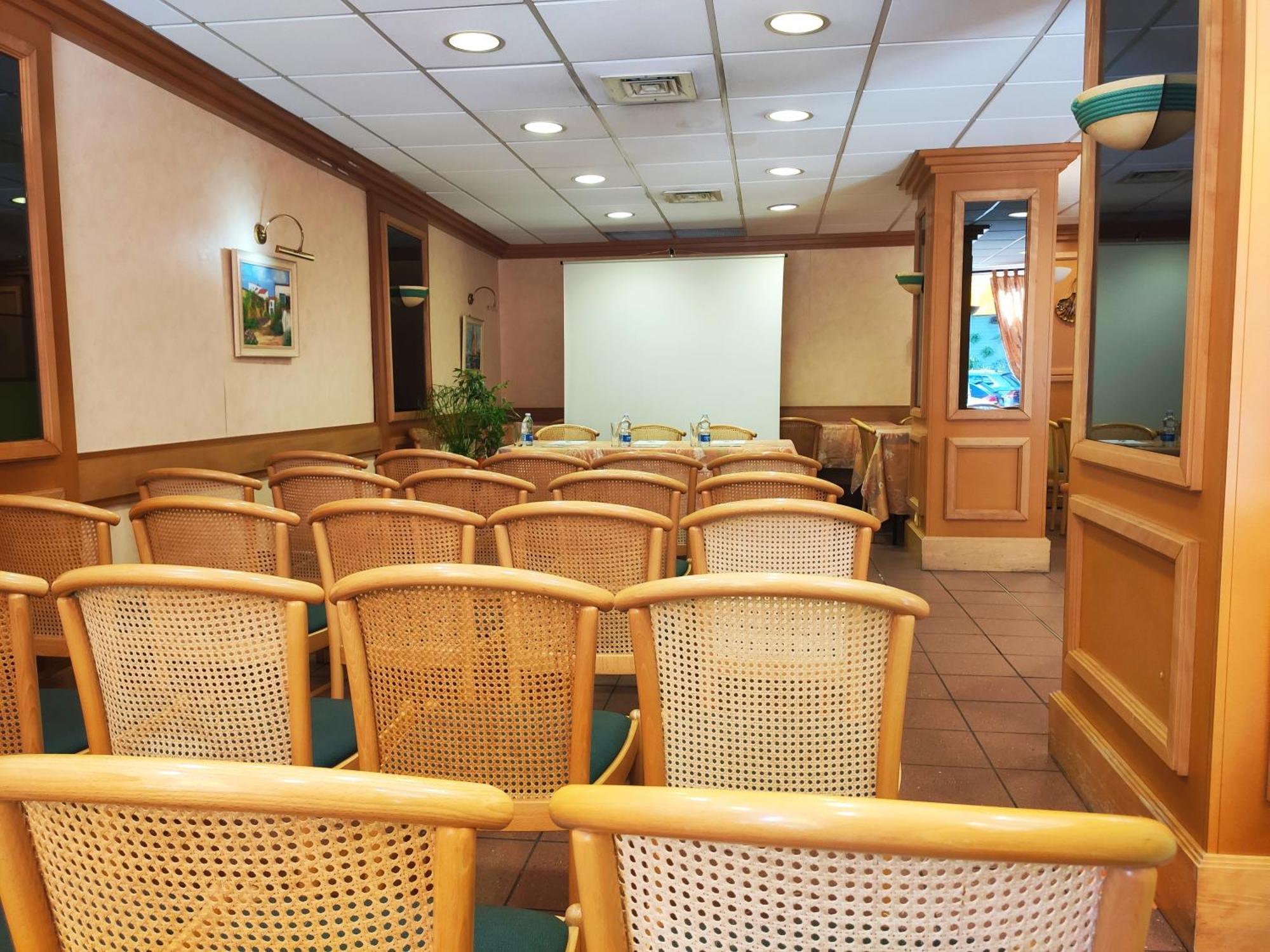 Hotel Compostelle Lourdes Exterior foto